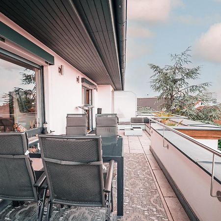 Luxurious Penthouse Lägenhet Stuttgart Exteriör bild