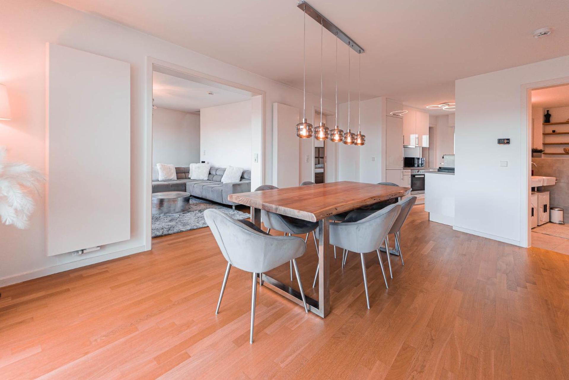 Luxurious Penthouse Lägenhet Stuttgart Exteriör bild