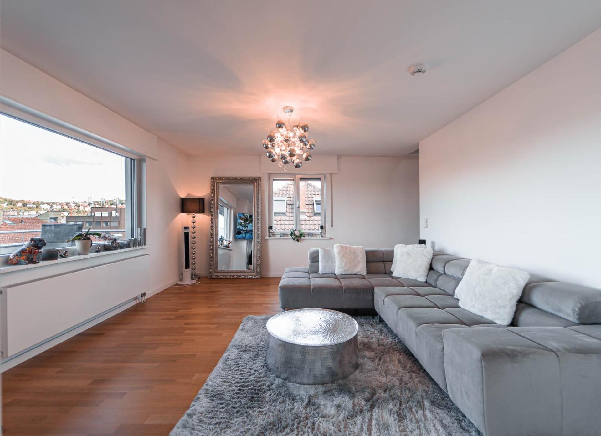 Luxurious Penthouse Lägenhet Stuttgart Exteriör bild